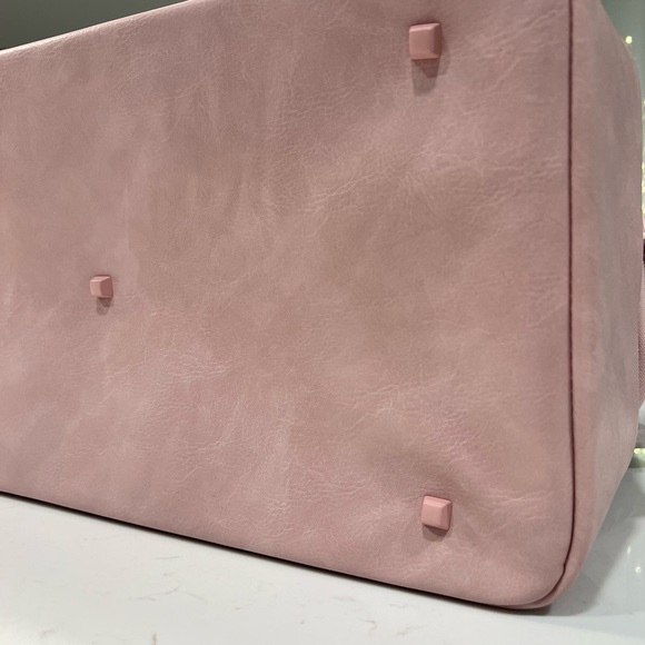 Béis The Weekender in Atlas Pink - Picture 9 of 10